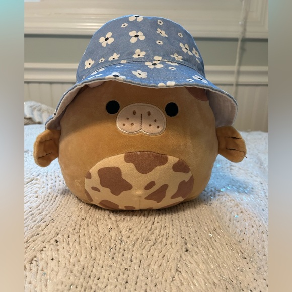 Reversible Bucket Hat~Hollister - Picture 2 of 4